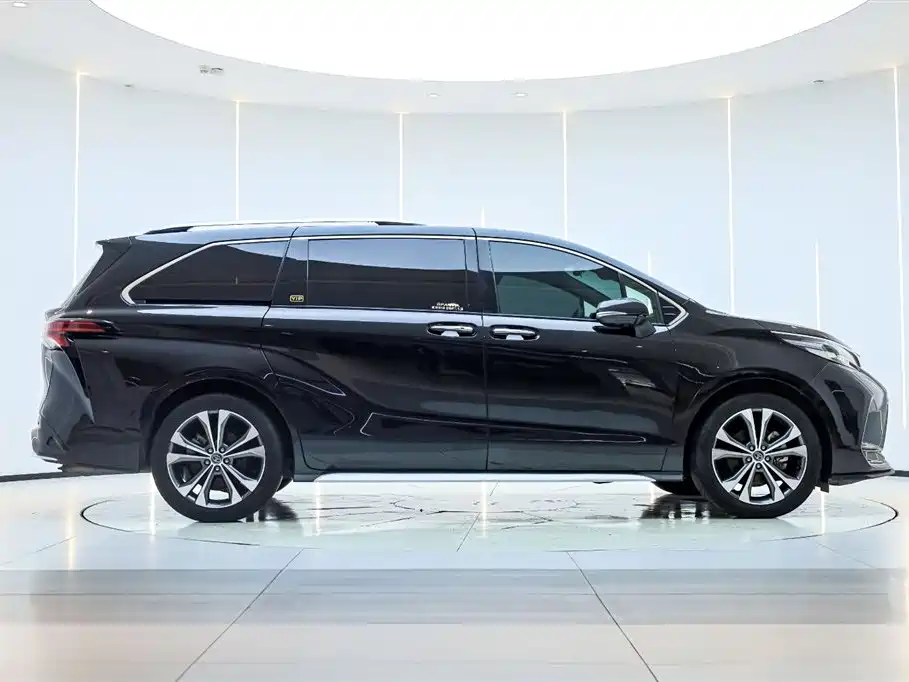 Toyota Toyota Granvia 2023 2.5L Hybrid Flagship VIP Edition 2024 - thumbnail 4