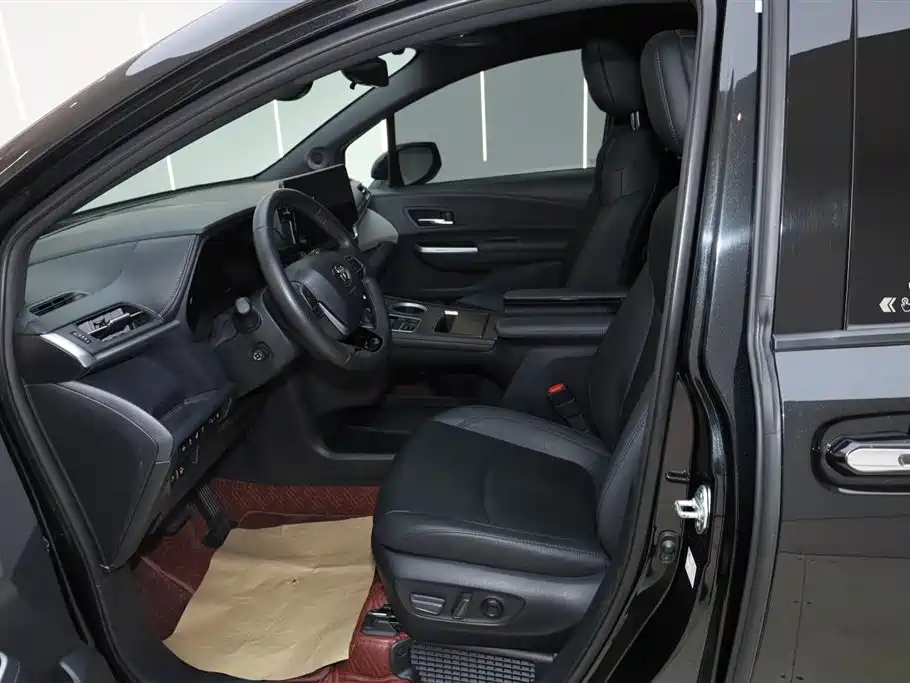 Toyota Toyota Granvia 2023 2.5L Hybrid Flagship VIP Edition 2024 - thumbnail 18
