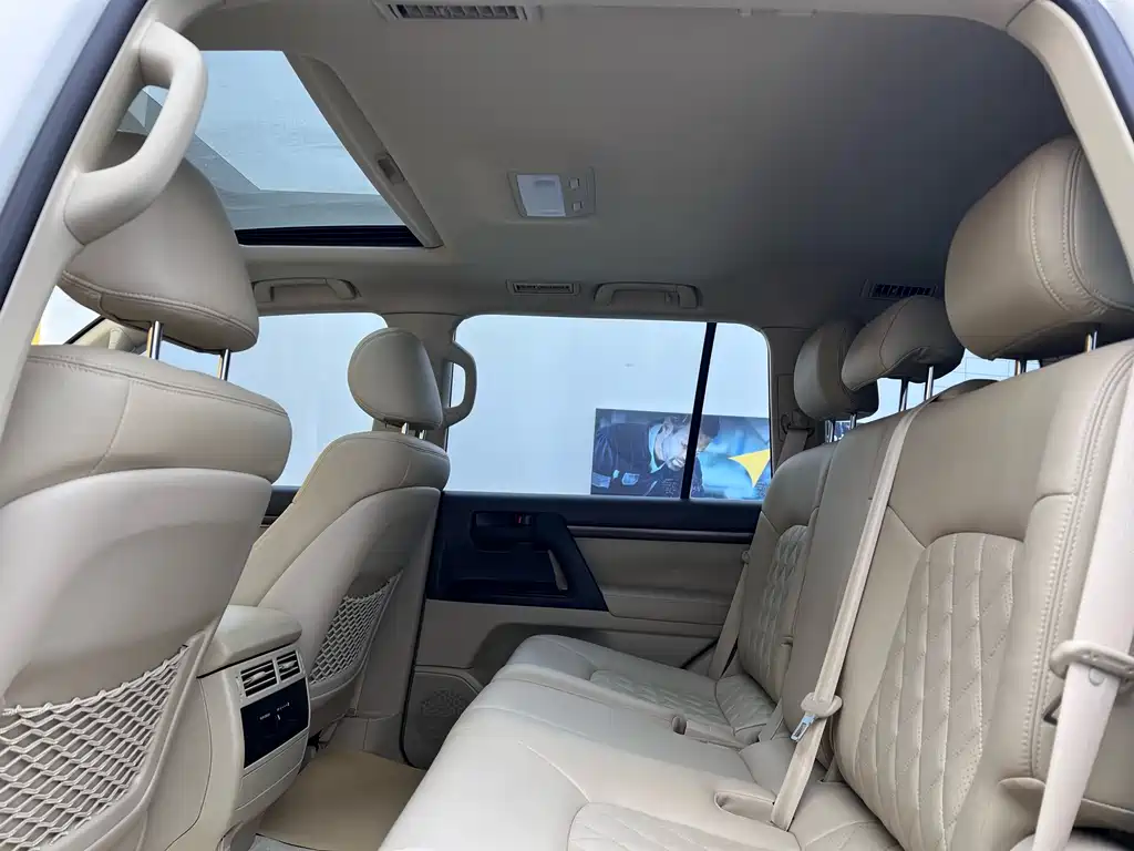 Toyota Land Cruiser (Import) 2017 4.0L Automatic 2019 - thumbnail 22