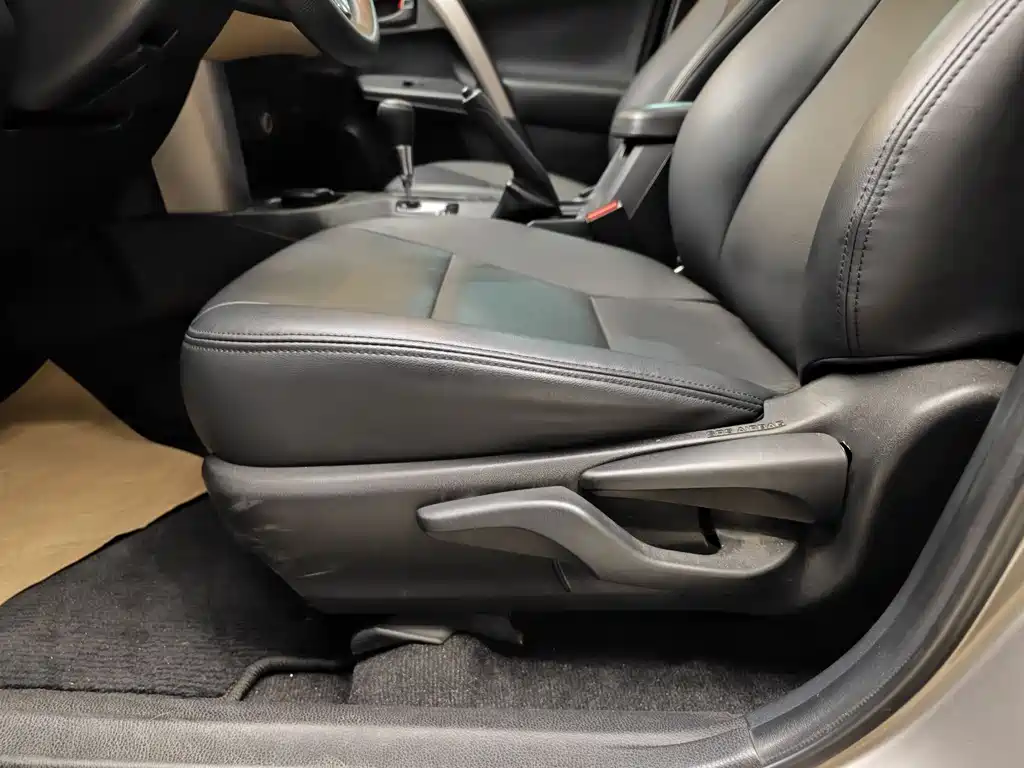 Toyota Toyota RAV4 2019 2.0L CVT FWD Fengshang Edition China VI 2019 - thumbnail 10