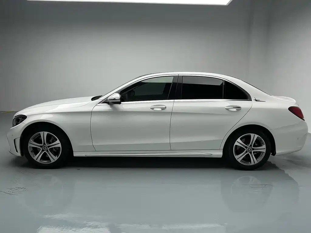 Mercedes-Benz Mercedes-Benz C-Class 2020 Facelift C 260 L Sport Edition 2020 - thumbnail 4
