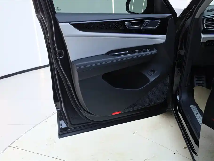 Volkswagen Volkswagen Teramont 2022 380TSI AWD Luxury Edition 2023 - thumbnail 16