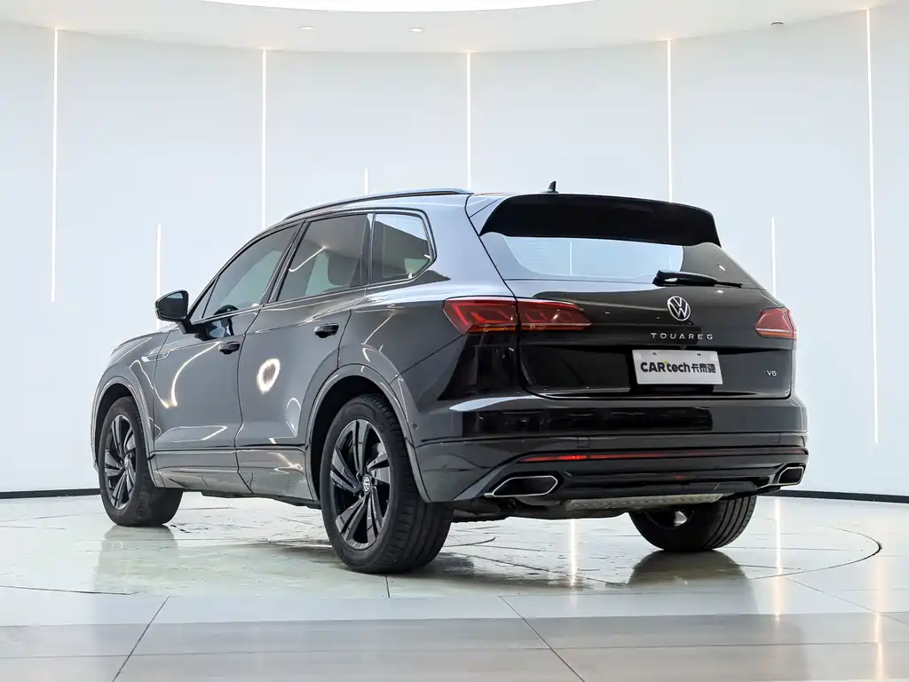 Volkswagen Touareg 2022 3.0TSI R-Line Edition Black Sport Package 2023 - thumbnail 6