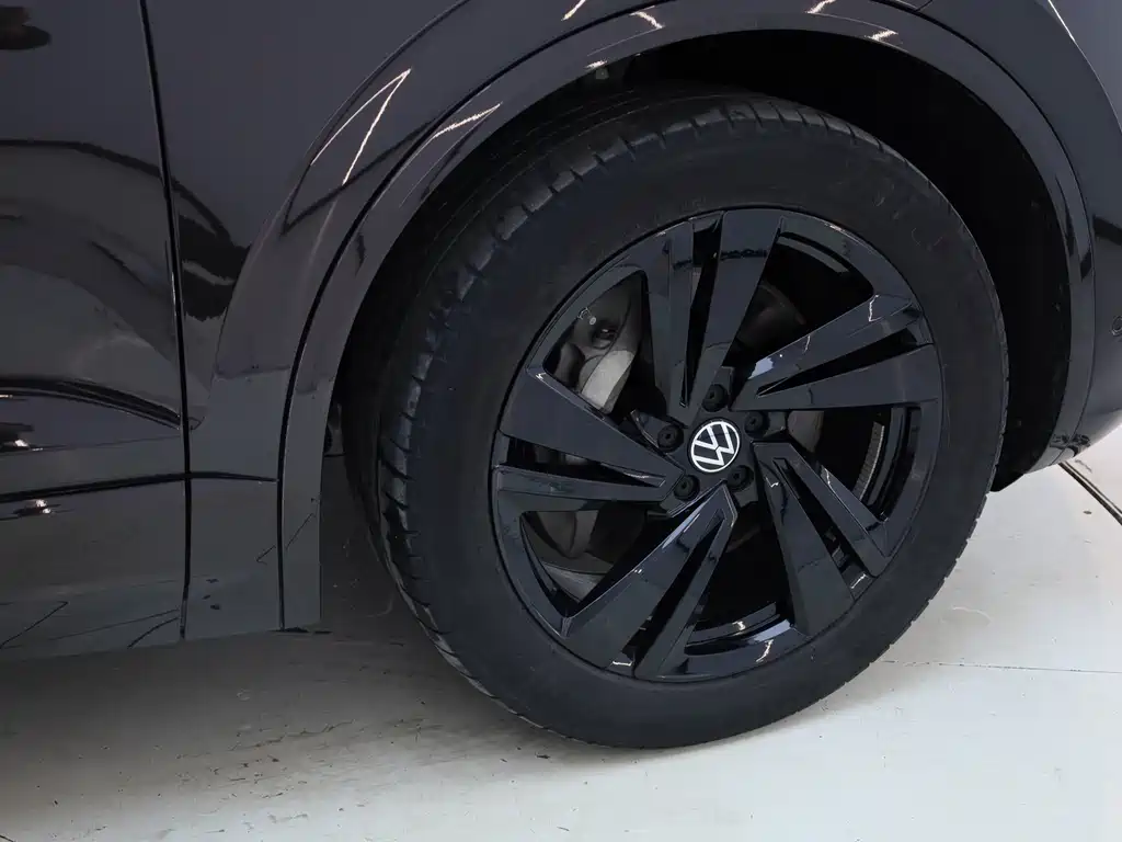 Volkswagen Touareg 2022 3.0TSI R-Line Edition Black Sport Package 2023 - thumbnail 17