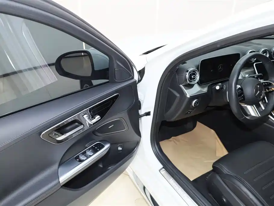 Mercedes-Benz Mercedes-Benz C-Class 2023 Facelift C 260 L Sport 2023 - thumbnail 16