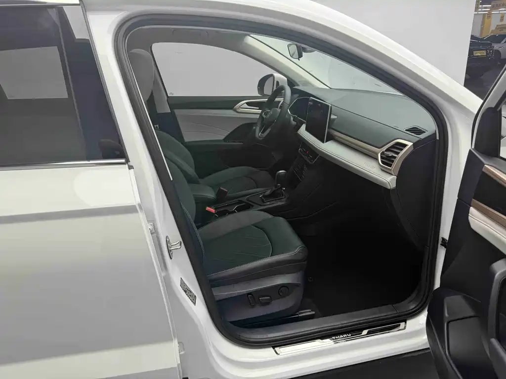 Volkswagen Volkswagen Tharu 2024 300TSI FWD Full Moon Edition 2024 - thumbnail 4