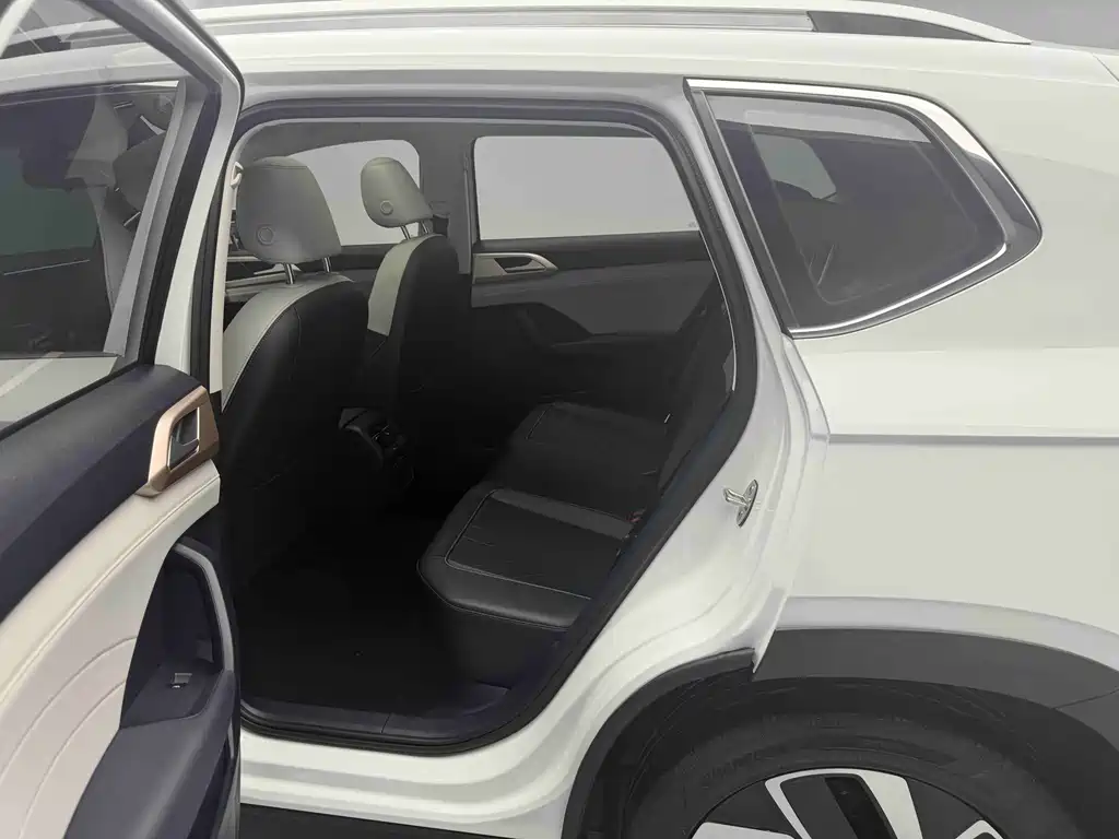 Volkswagen Volkswagen Tharu 2024 300TSI FWD Full Moon Edition 2024 - thumbnail 11