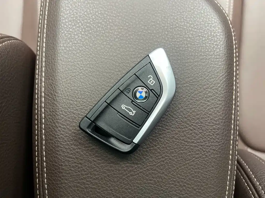 BMW BMW X1 2021 sDrive25Li Leading Edition 2021 - thumbnail 8