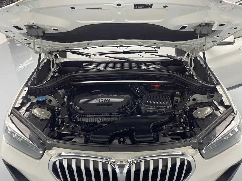BMW BMW X1 2021 sDrive25Li Leading Edition 2021 - thumbnail 13