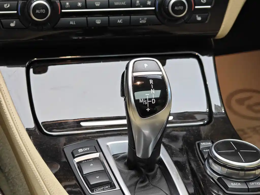 BMW BMW 5 Series Import 2013 535i Leading Sport Edition 2013 - thumbnail 19