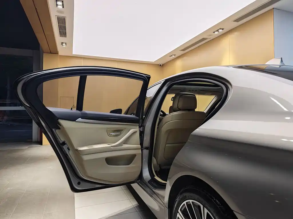 BMW BMW 5 Series Import 2013 535i Leading Sport Edition 2013 - thumbnail 23