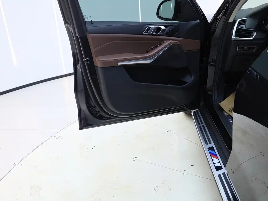 BMW BMW X5 2019 xDrive40i M Sport Package 2020 - thumbnail 14