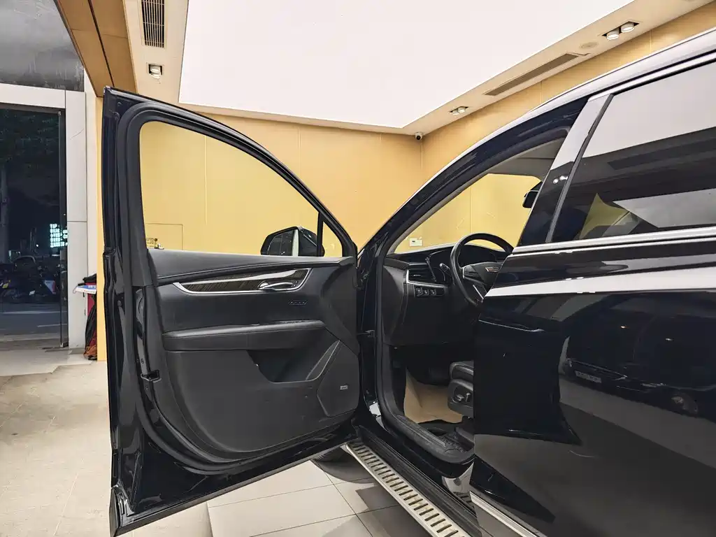 Cadillac Cadillac XT5 2018 25T Luxury Edition 2018 - thumbnail 8