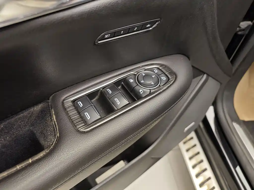 Cadillac Cadillac XT5 2018 25T Luxury Edition 2018 - thumbnail 10