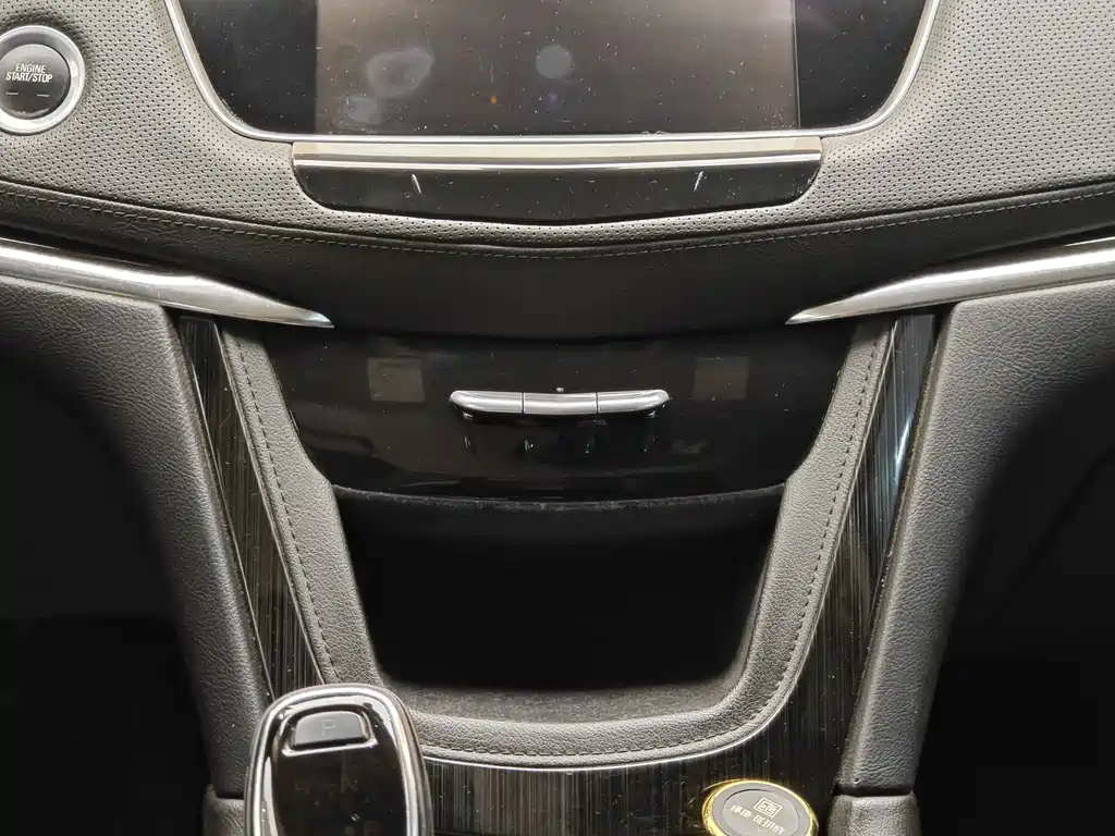 Cadillac Cadillac XT5 2018 25T Luxury Edition 2018 - thumbnail 18