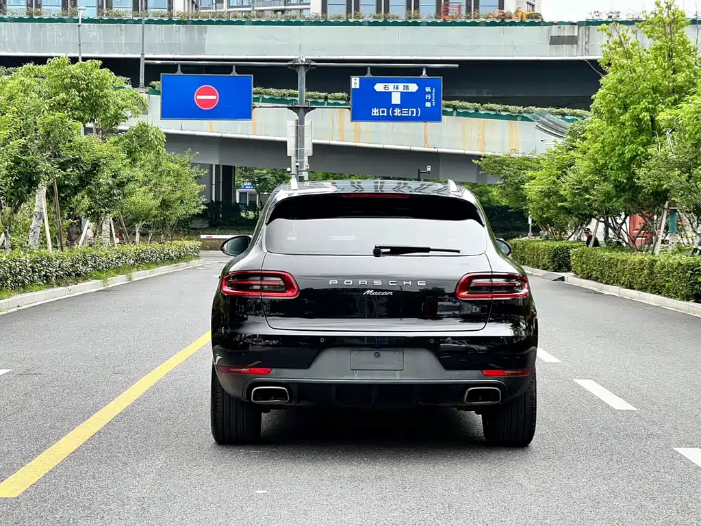 Porsche 2016 Porsche Macan 2.0T 2017 - thumbnail 9