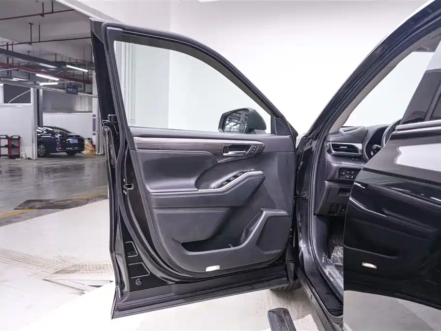 Toyota Highlander 2022 Hybrid 2.5L AWD Premium 7-Seater 2021 - thumbnail 18