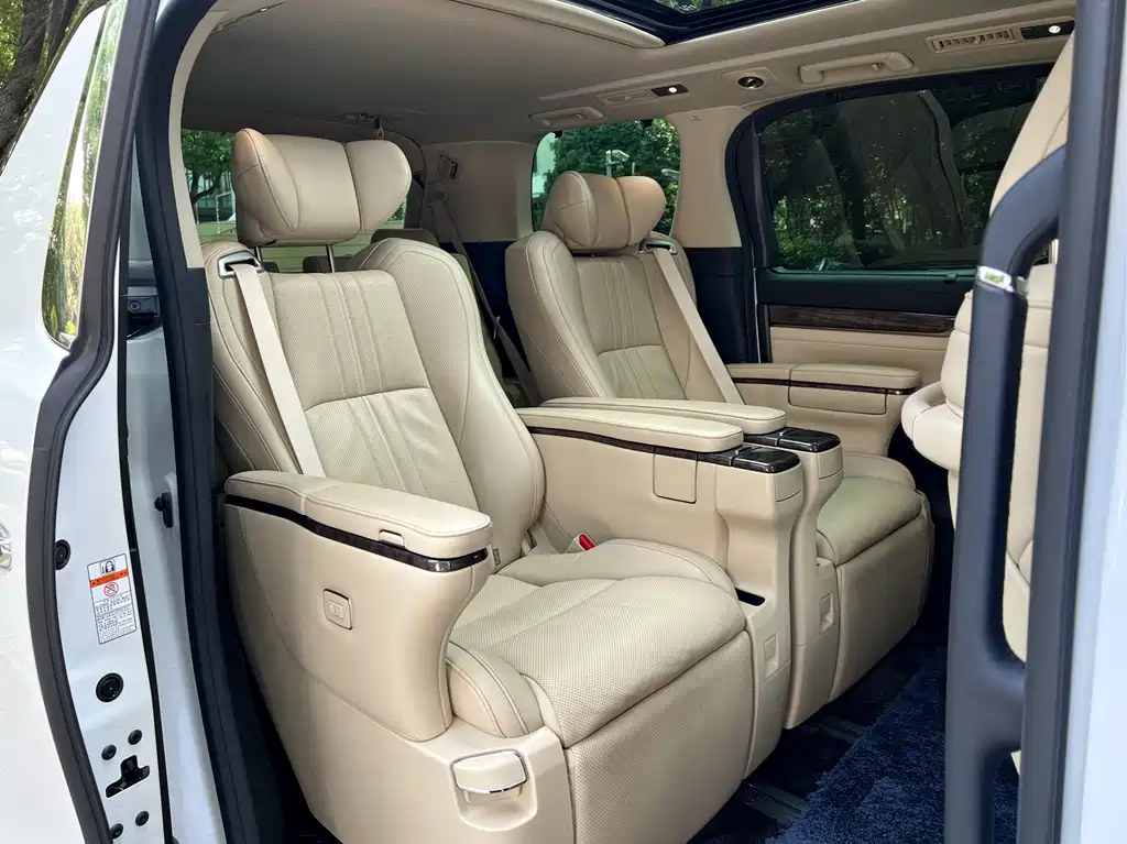 Toyota Toyota Vellfire 2019 Hybrid 2.5L HV Premium Edition 2019 - thumbnail 11