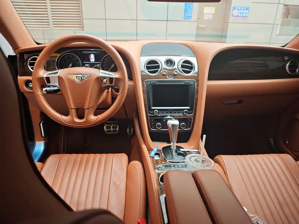 Bentley Bentley Flying Spur 2017 4.0T V8 Standard Edition 2017 - thumbnail 6