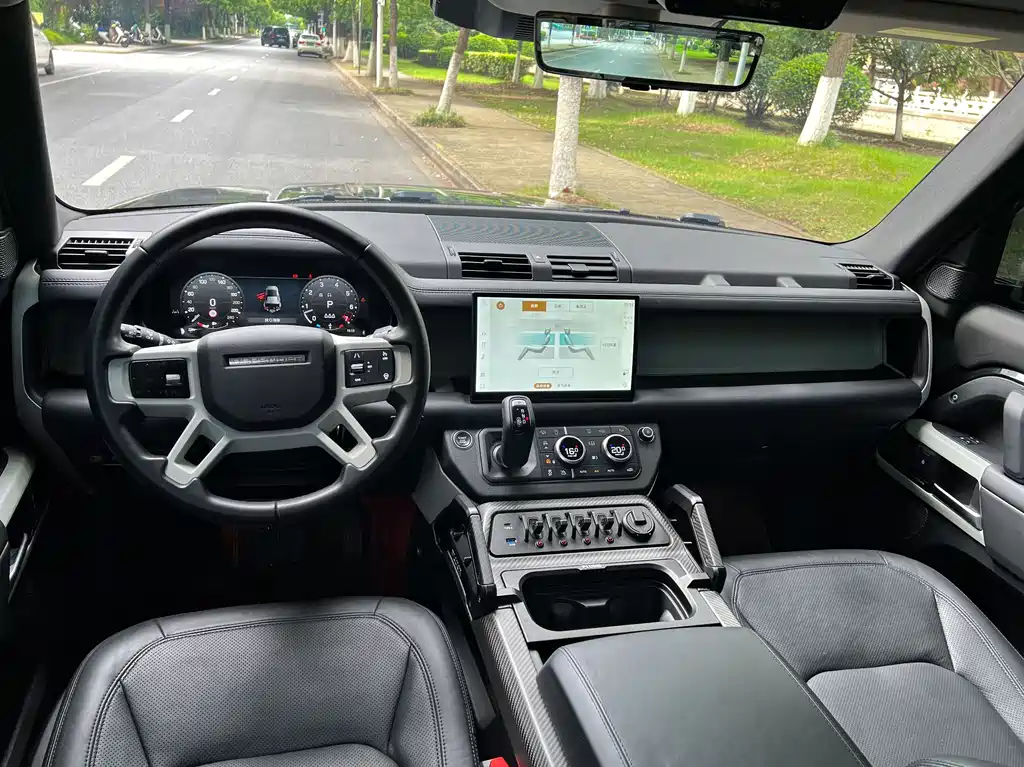 Land Rover Land Rover Defender 2024 110 3.0T P400 XS 2024 - thumbnail 9