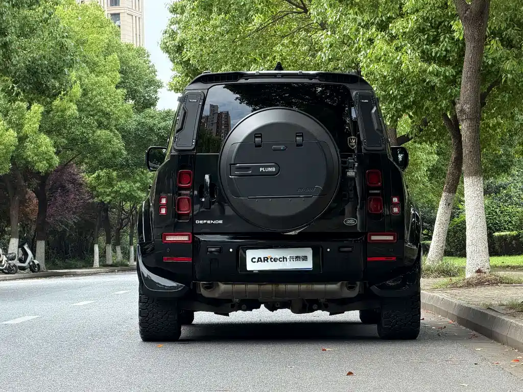 Land Rover Land Rover Defender 2024 110 3.0T P400 XS 2024 - thumbnail 24