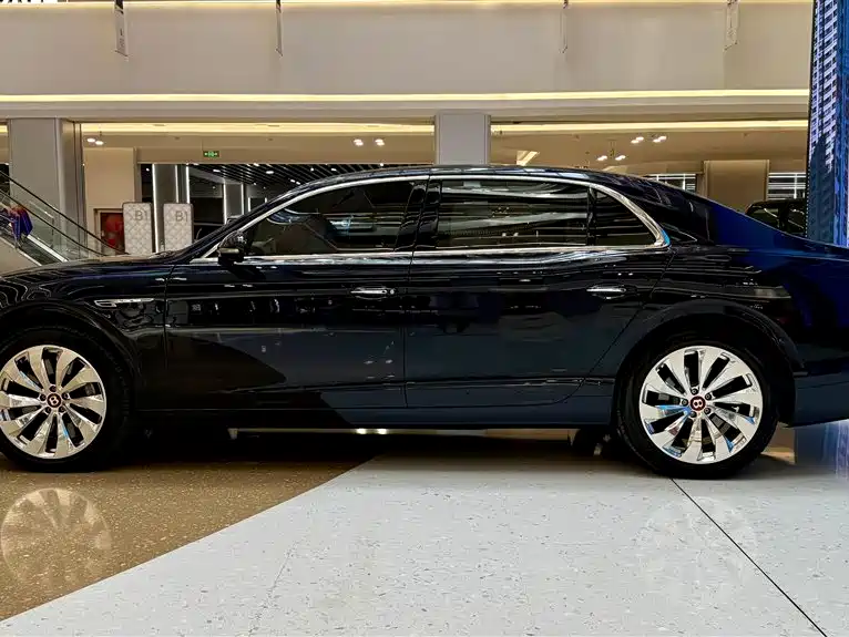 Bentley Bentley Flying Spur 2017 4.0T V8 Standard Edition 2019 - thumbnail 4