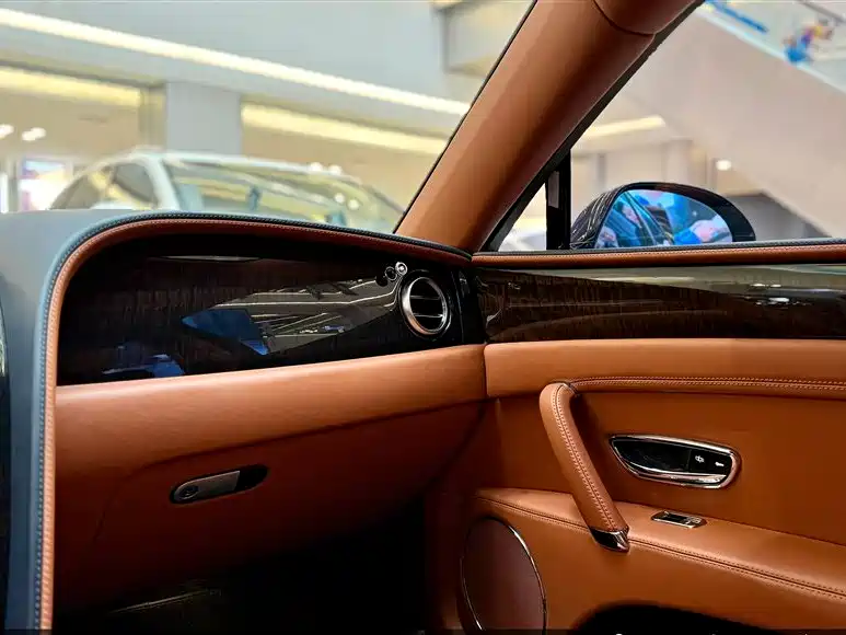Bentley Bentley Flying Spur 2017 4.0T V8 Standard Edition 2019 - thumbnail 27