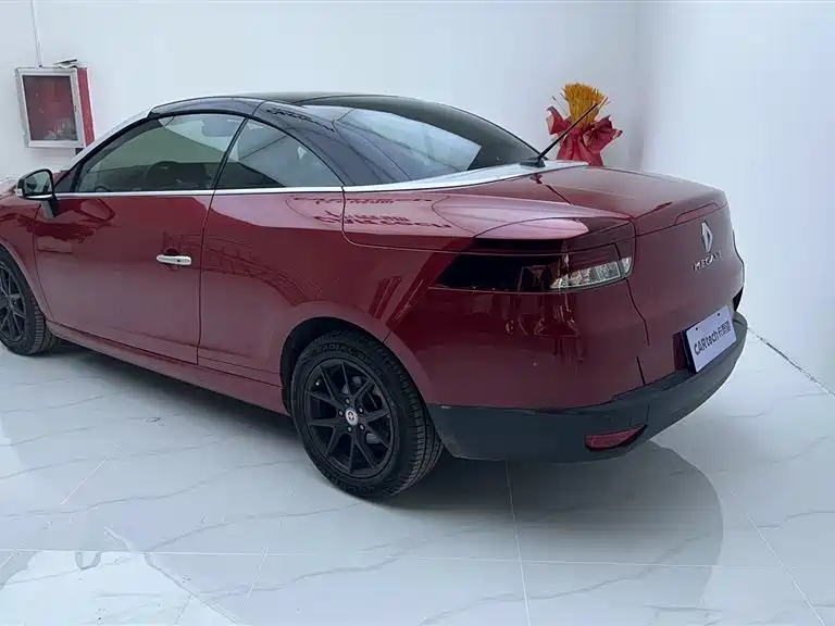 Renault Renault Megane 2011 CC 2.0 Fashion Navigation Edition 2013 - thumbnail 5