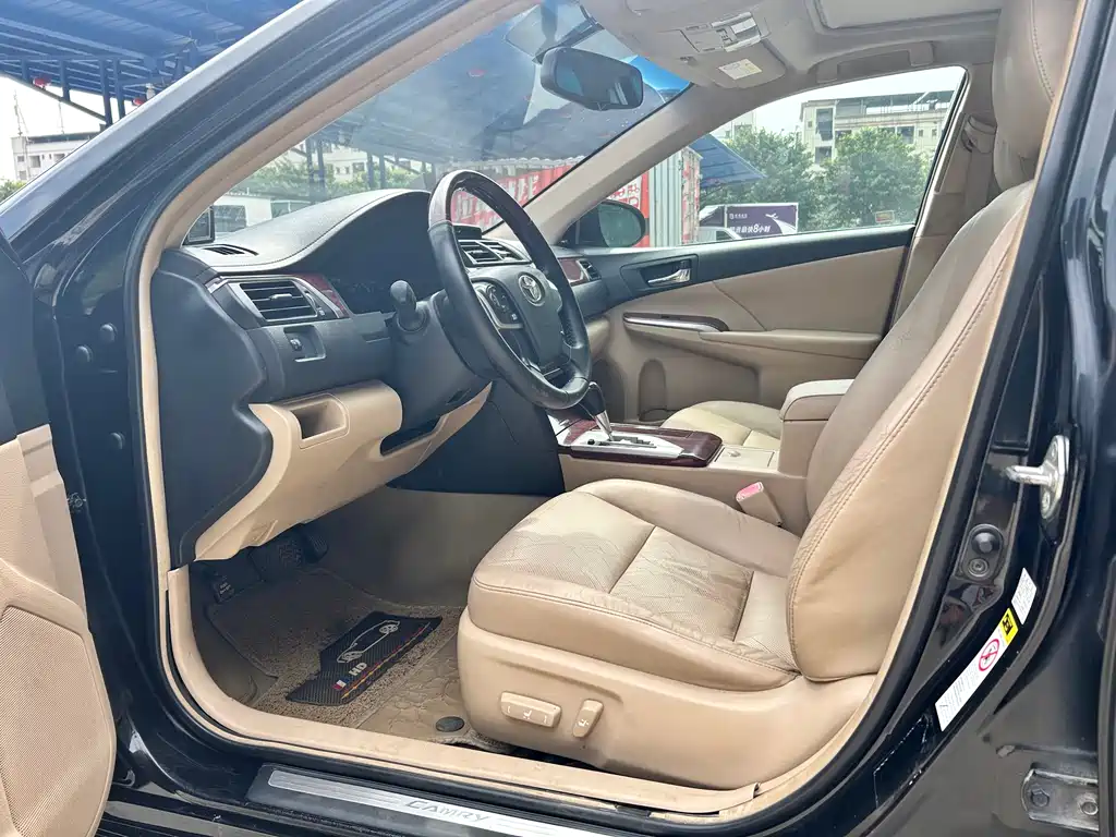 Toyota Camry 2012 2.0G Luxury Edition 2013 - thumbnail 7