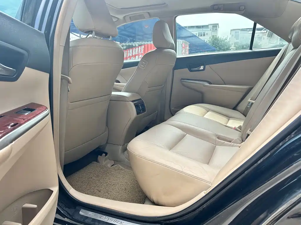 Toyota Camry 2012 2.0G Luxury Edition 2013 - thumbnail 8