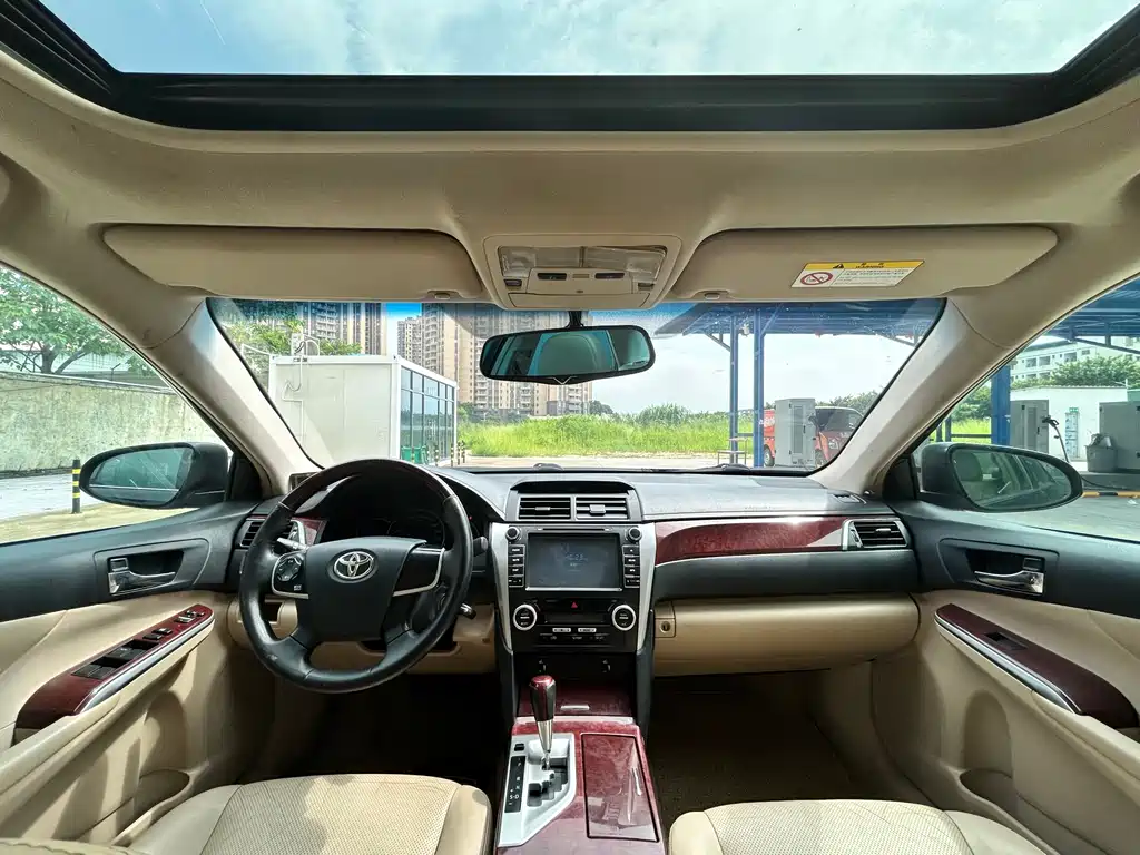 Toyota Camry 2012 2.0G Luxury Edition 2013 - thumbnail 9