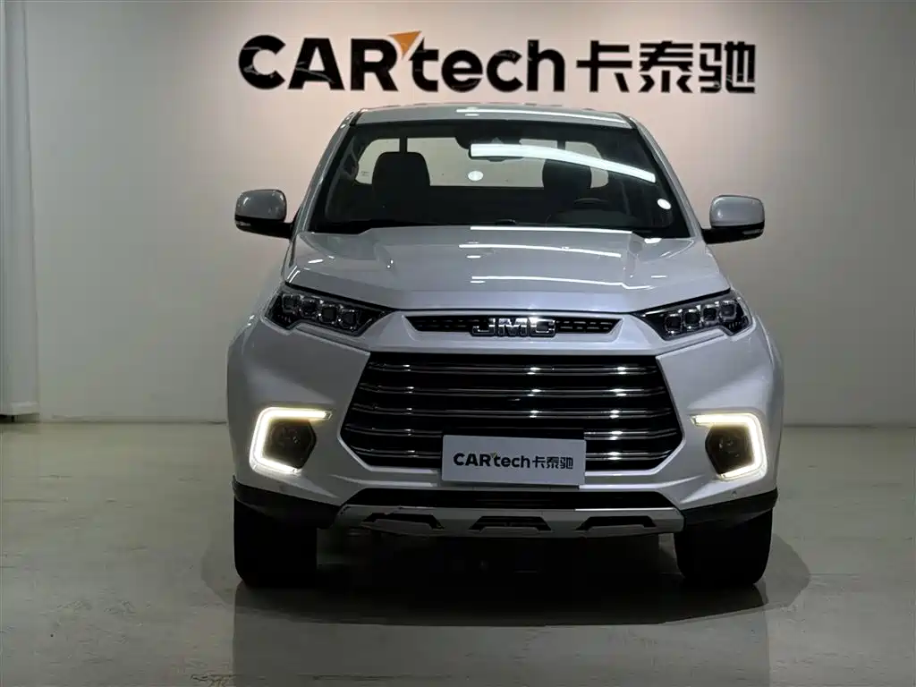 Jiangling JMC Yuhu 9 2022 2.0T Automatic Gasoline 4WD Comfort Edition 2022 - thumbnail 3