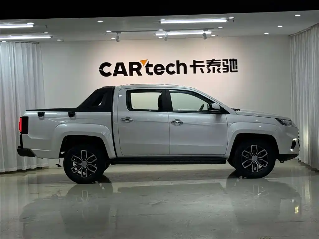 Jiangling JMC Yuhu 9 2022 2.0T Automatic Gasoline 4WD Comfort Edition 2022 - thumbnail 4
