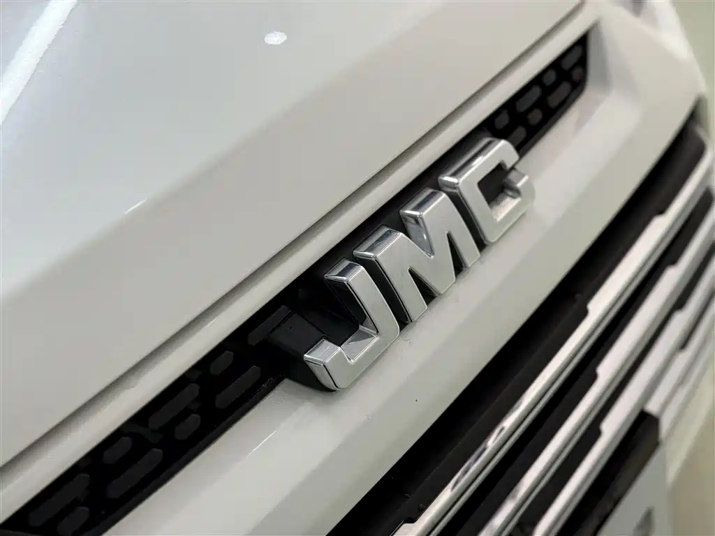 Jiangling JMC Yuhu 9 2022 2.0T Automatic Gasoline 4WD Comfort Edition 2022 - thumbnail 14