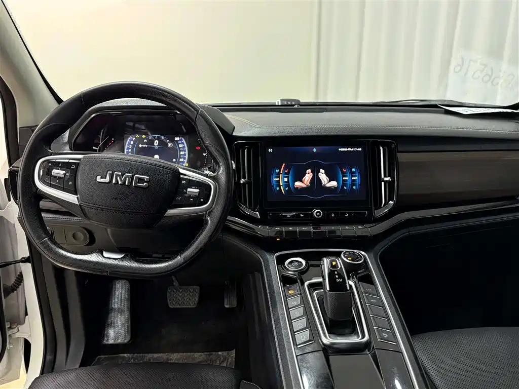 Jiangling JMC Yuhu 9 2022 2.0T Automatic Gasoline 4WD Comfort Edition 2022 - thumbnail 15