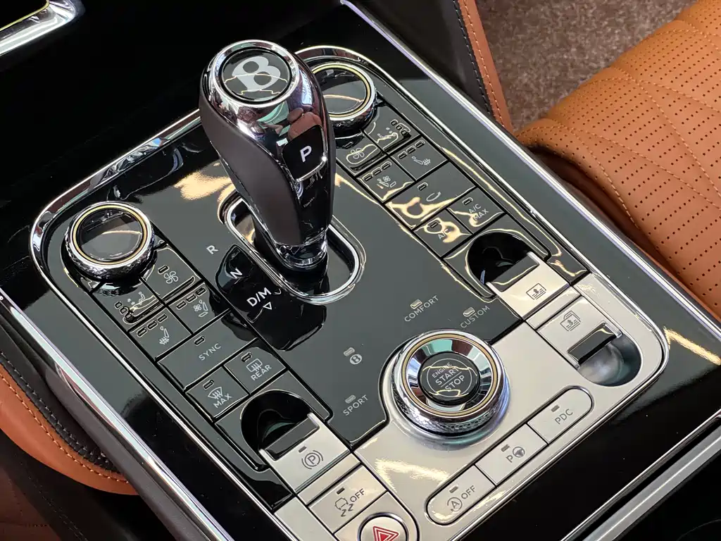Bentley Bentley Flying Spur 2022 4.0T V8 Standard Edition 2022 - thumbnail 17