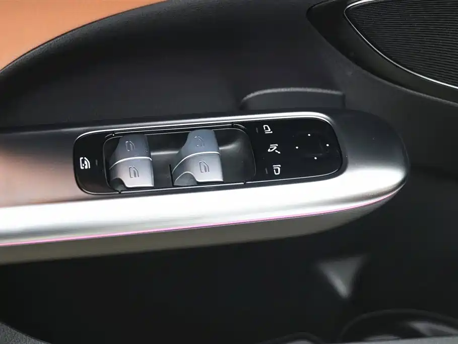 Mercedes-Benz Mercedes-Benz C-Class 2024 C 260 L Sport Edition 2024 - thumbnail 11