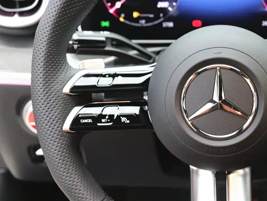 Mercedes-Benz Mercedes-Benz C-Class 2024 C 260 L Sport Edition 2024 - thumbnail 16