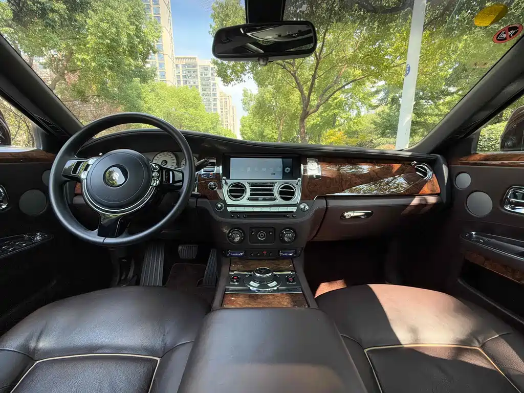 Rolls-Royce Ghost 2014 6.6T Extended Wheelbase 2015 - thumbnail 12