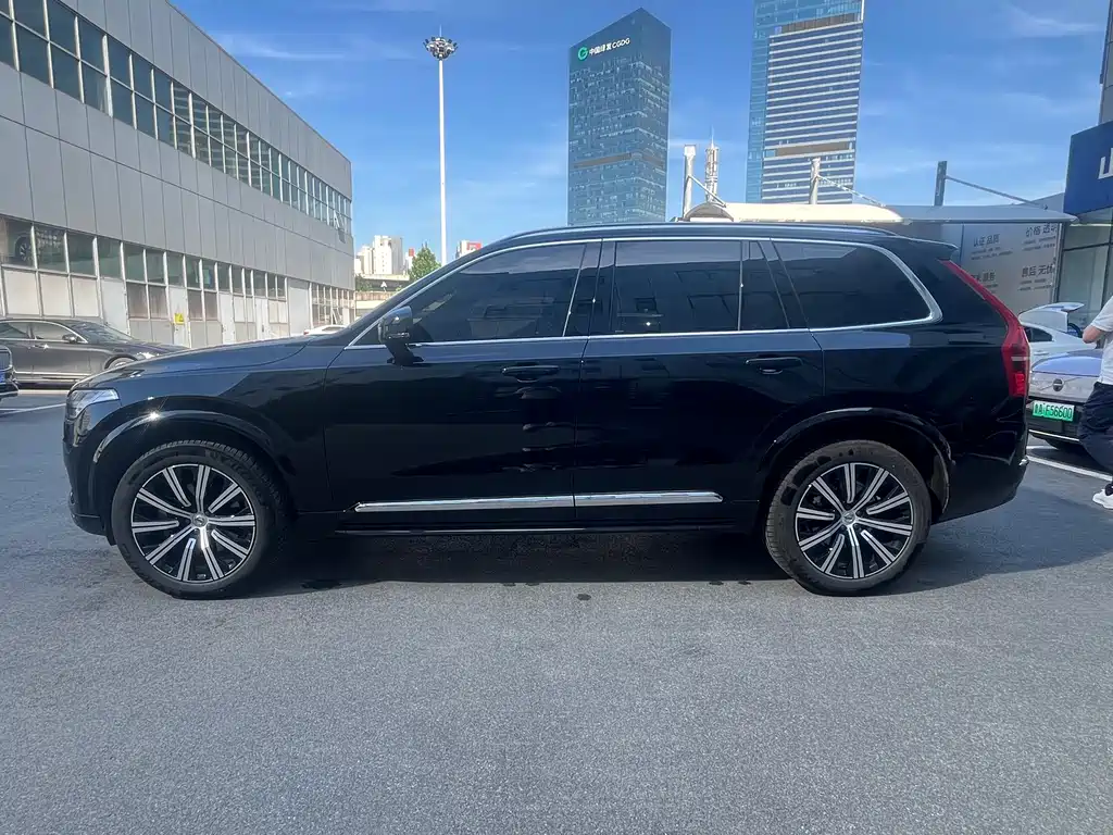 Volvo Volvo XC90 2025 B5 Core 5-seater 2025 - thumbnail 3