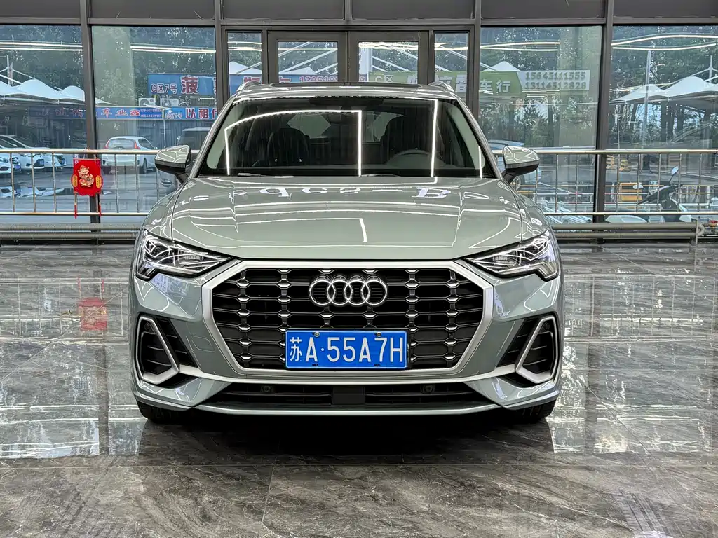 Audi Audi Q3 2022 35 TFSI Fashion Edition 2022 - thumbnail 2
