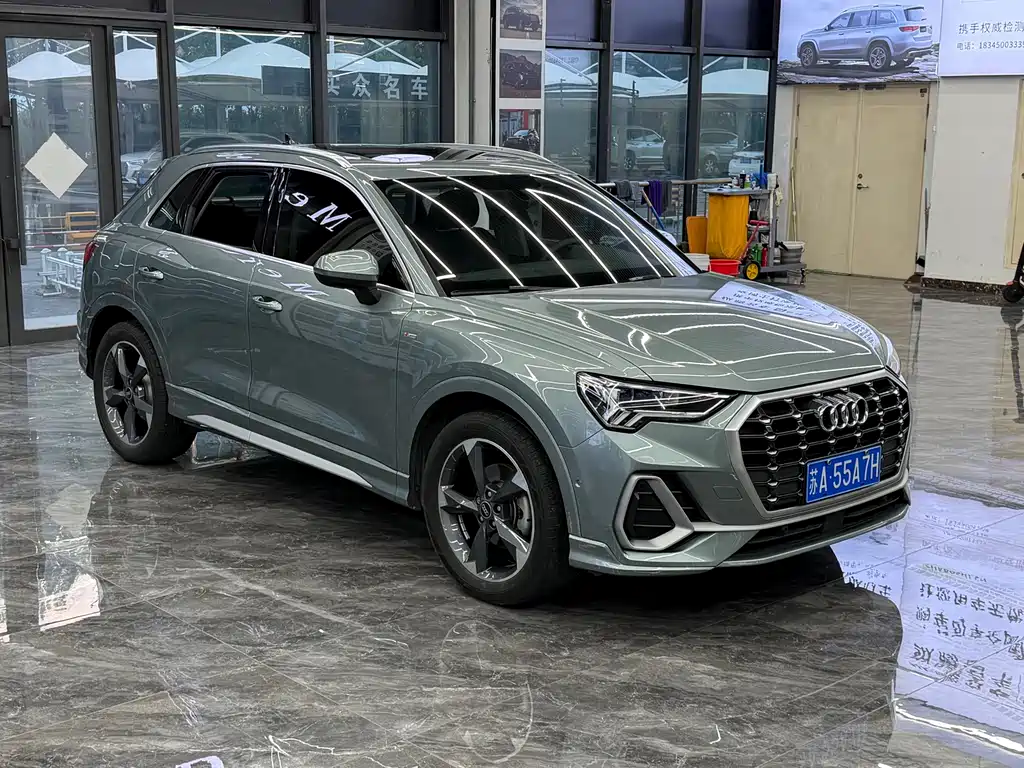 Audi Audi Q3 2022 35 TFSI Fashion Edition 2022 - thumbnail 3