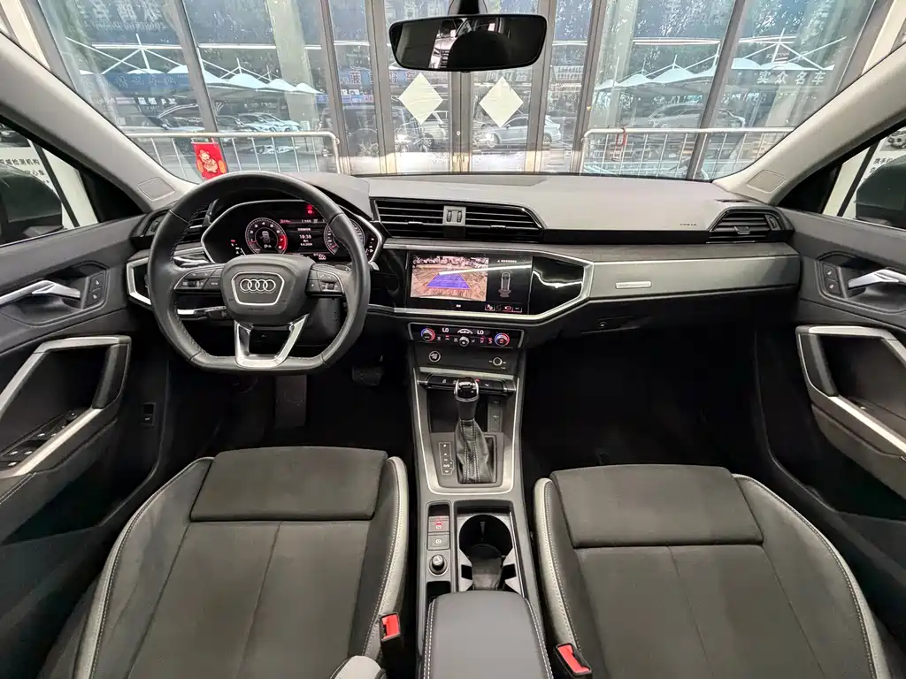Audi Audi Q3 2022 35 TFSI Fashion Edition 2022 - thumbnail 19