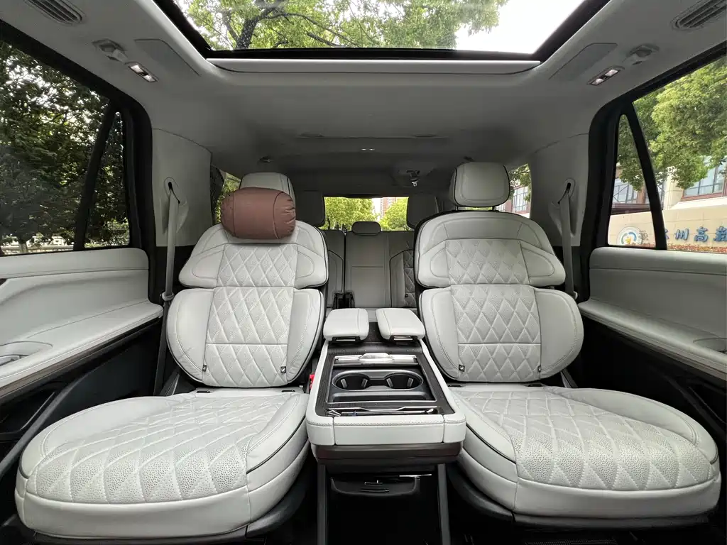 Lincoln Navigator 2025 3.5T Extended President Edition 2025 - thumbnail 13
