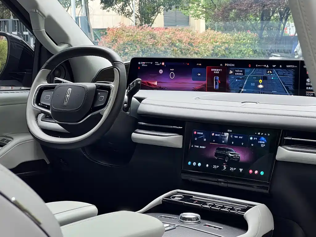Lincoln Navigator 2025 3.5T Extended President Edition 2025 - thumbnail 24