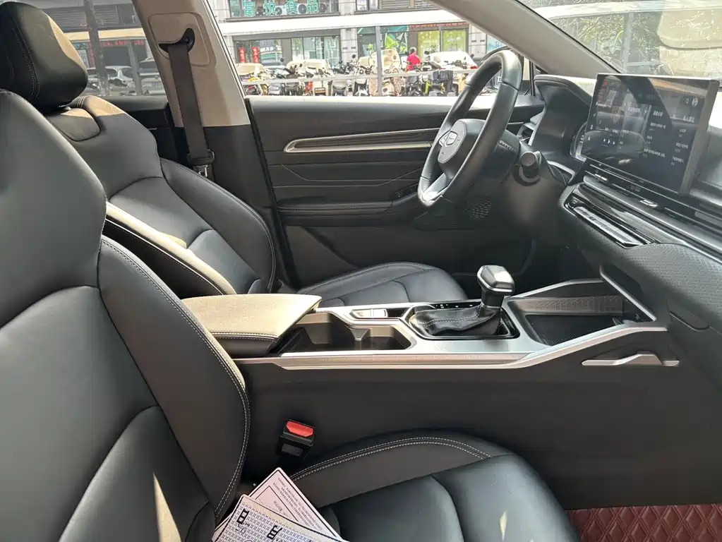 Geely Auto Emgrand 2025 4th Generation 1.5L CVT Xingyao Edition 2024 - thumbnail 7