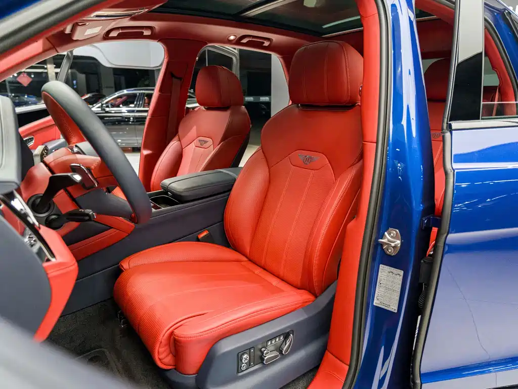 Bentley Bentayga 2021 4.0T V8 2021 - thumbnail 8