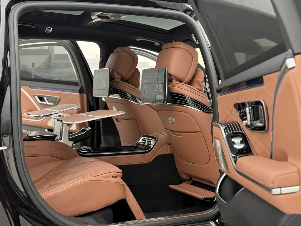 Mercedes-Benz Mercedes-Maybach S-Class 2021 S 580 4MATIC 2022 - thumbnail 8