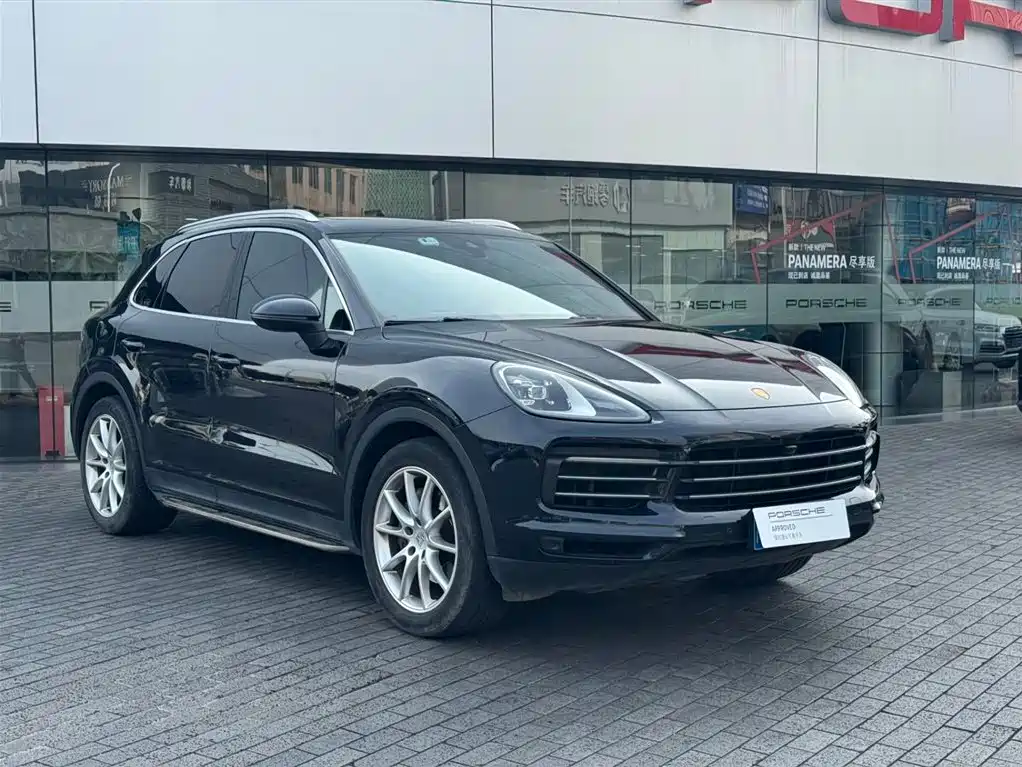 Porsche Porsche Cayenne 2022 Platinum Edition 2022 - thumbnail 3