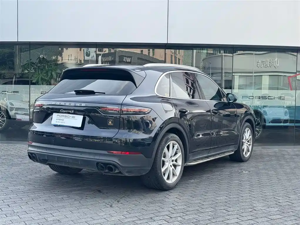 Porsche Porsche Cayenne 2022 Platinum Edition 2022 - thumbnail 6